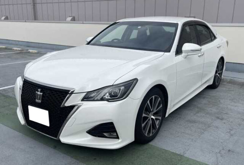 Toyota Crown Athlete 2016