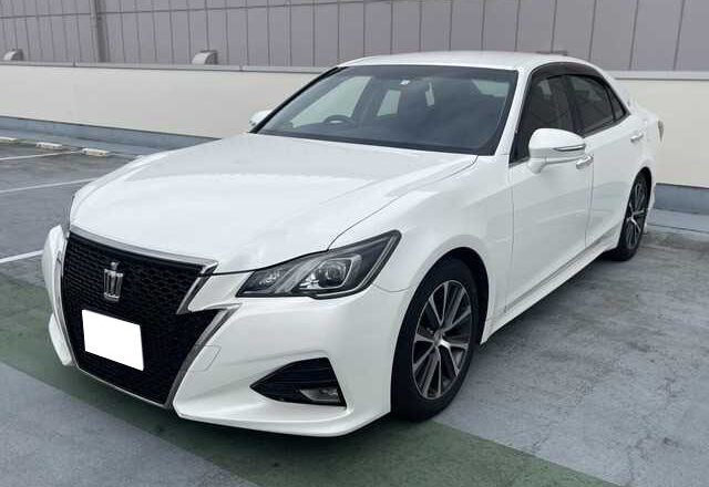Toyota Crown Athlete 2016