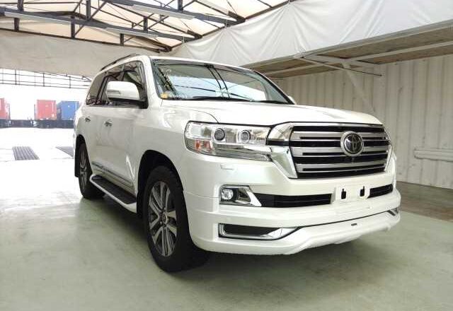 2019 Toyota Land Cruiser