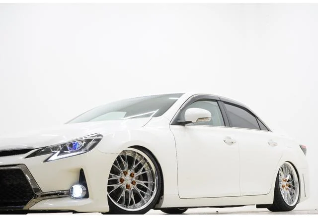 Toyota Mark X 2009